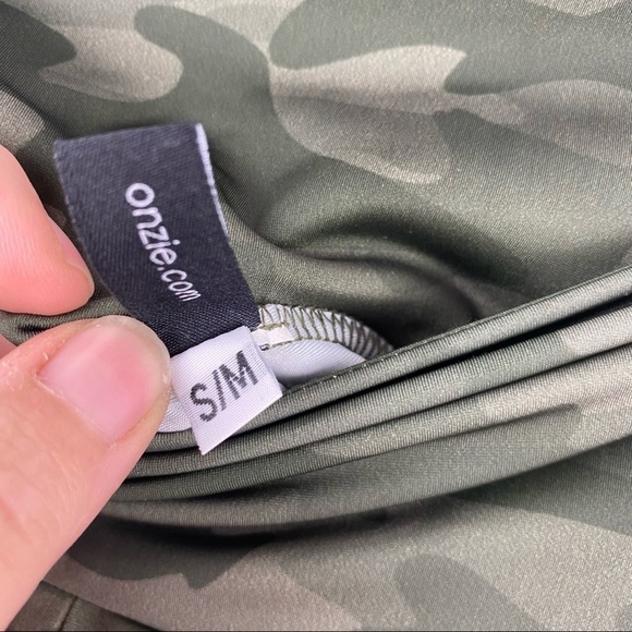 ONZIE Hot Yoga High Rise Legging 228, Camo, S/M - Picture 8 of 9